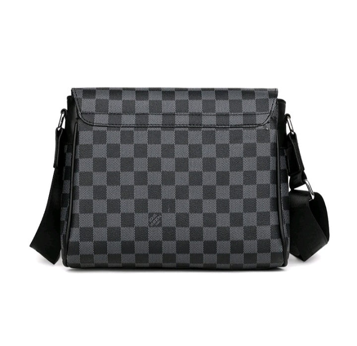 Louis vuitton black messanger bag